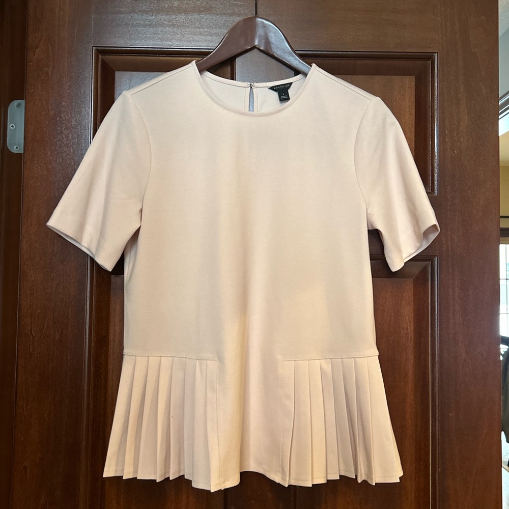 Ann Taylor Blush Peplum Blouse Pleated Hem Short Sleeve Size S
